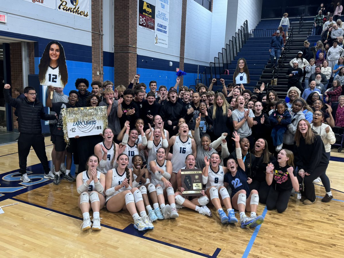 BTHSEastLancers's tweet image. That Regional Championship feeling!! GO LANCERS!!