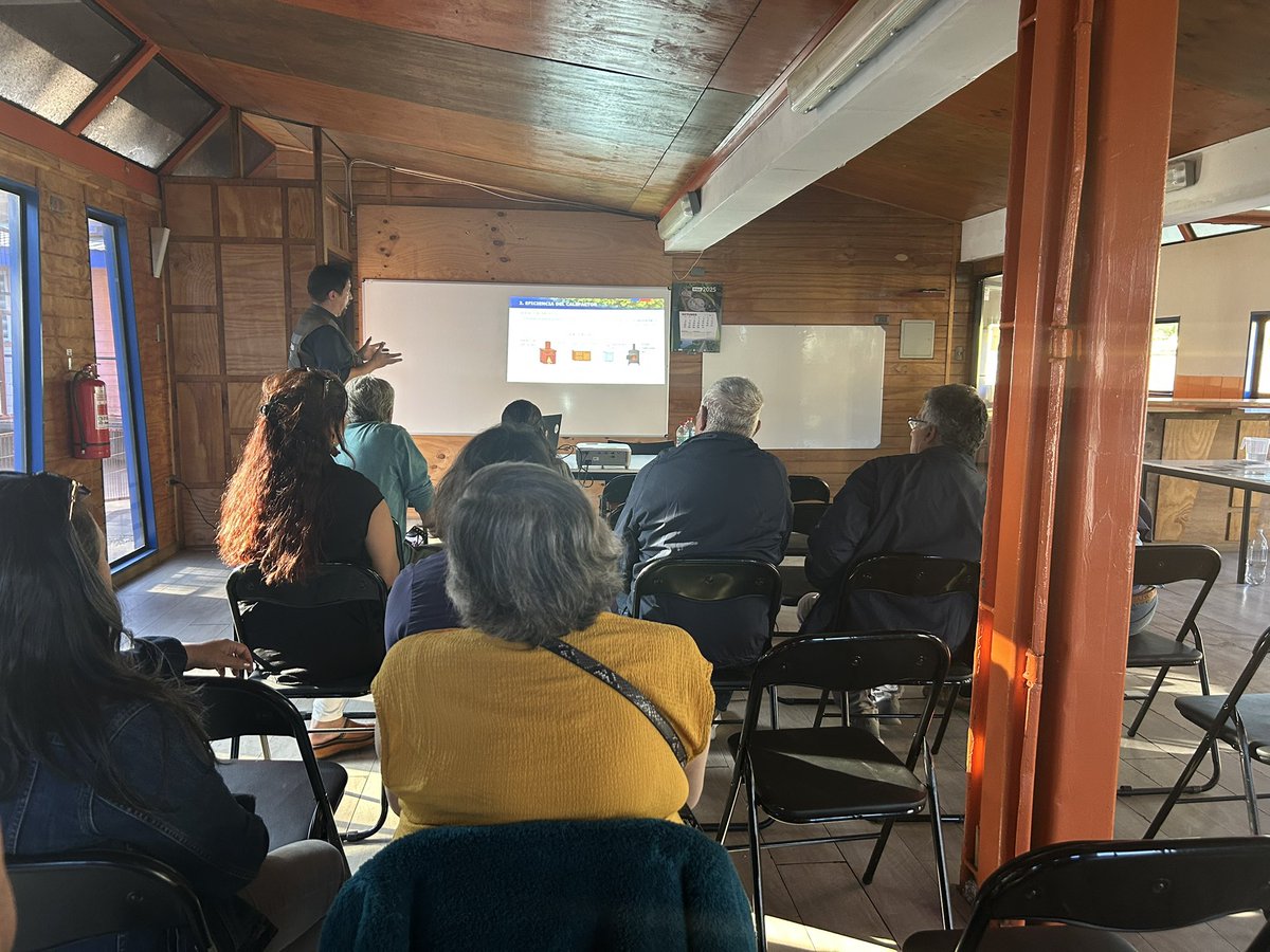 Hoy, a través de Medioambiente de la Municipalidad de Chiguayante entregamos Taller informativo a vecinos de la comuna con temas relevantes sobre “EFICIENCIA ENERGETICA, CALIDAD DE LA LEÑA y CALEFACTOR CERTIFICADO
Unidad Dendroenergía <a href="/CONAFBiobio/">CONAF Biobío</a>