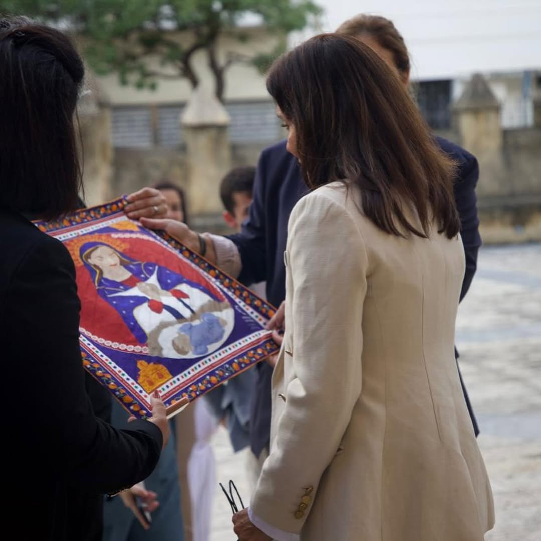 InformativosTA's tweet image. Nueva embajadora de EE. UU. llega a RD y visita la histórica Catedral Primada de América

Más detalles en el link
informativosta.com.do/2025/10/30/nue…

#EEUU #Catedral #Embajadora #Teleantilla10 #InformativosTA