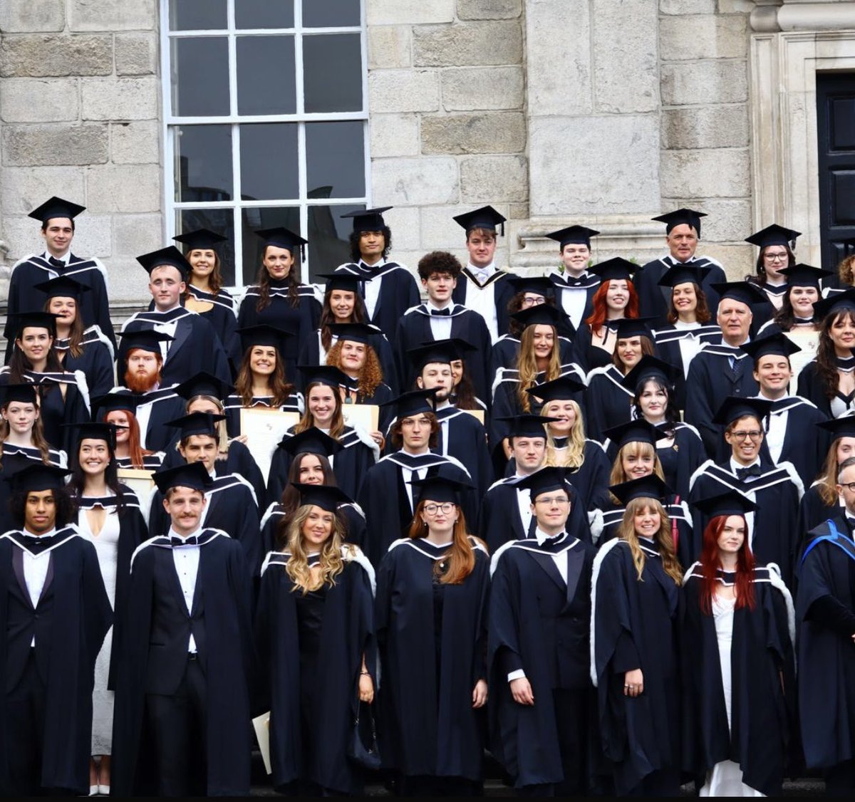 JamessDempsey's tweet image. I am proud to have graduated, having limped heroically over the final finish line. Much like Swift and Goldsmith before, I have come down from the college by special grace. One must believe in the long delay of art - tempus inevitabile veniet. #huzza