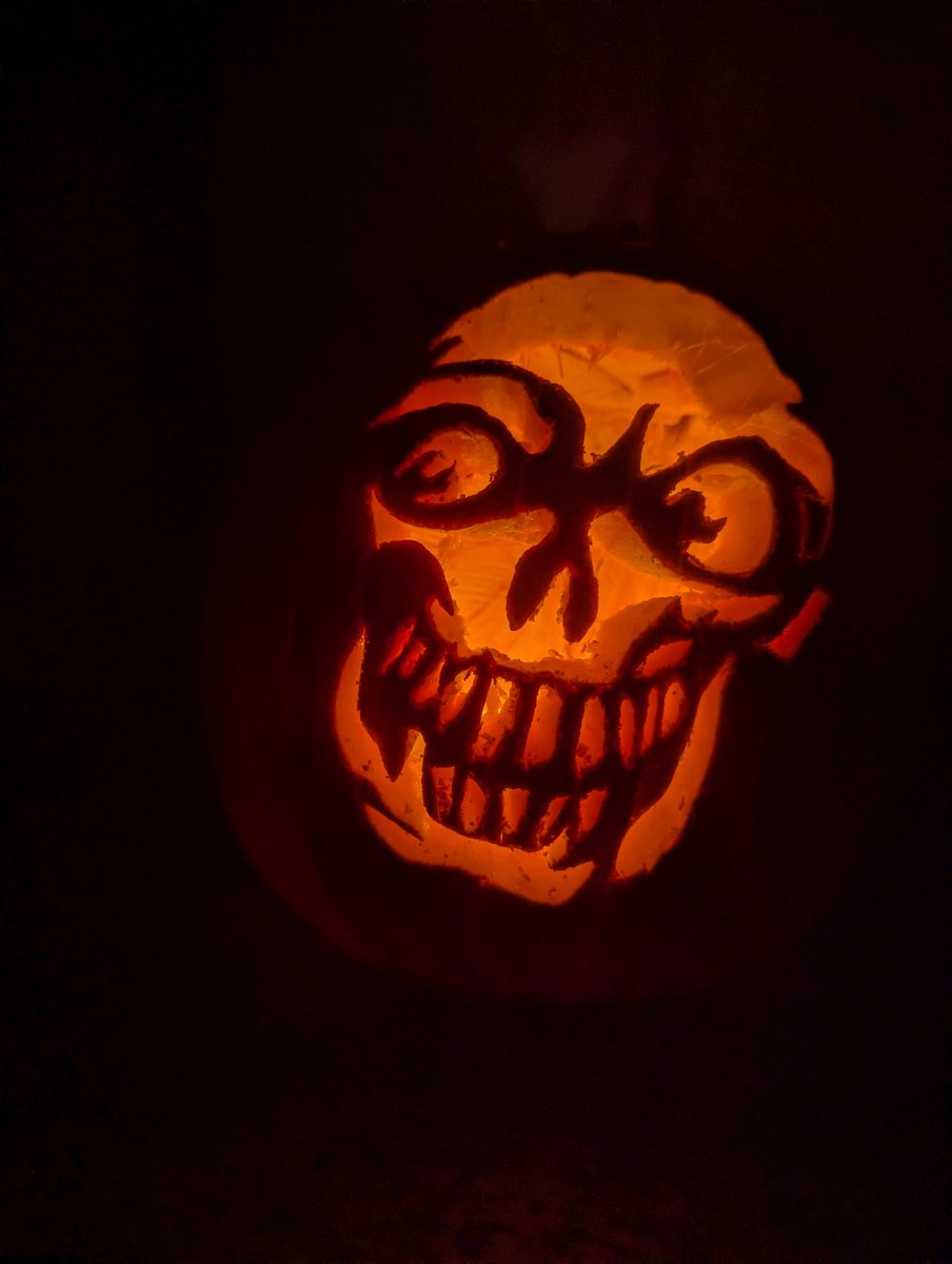 DerekRubyShow's tweet image. Halloween pumpkins are ready. #Halloween2025