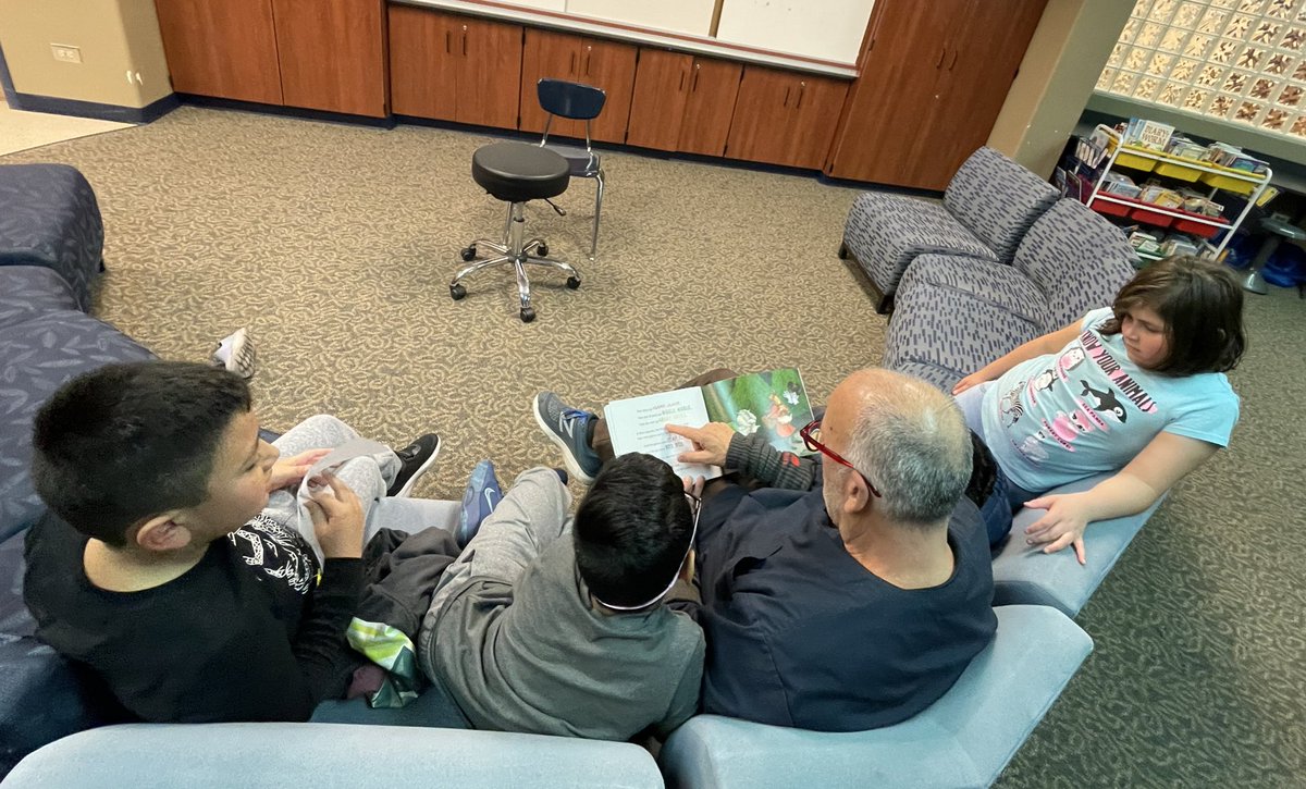 Library day!🫶🏼📚