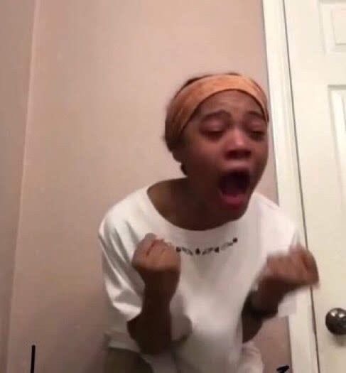 LO CREERÁS ARIADNA
EL MINOTAURO APENAS SE DEFENDIÓ