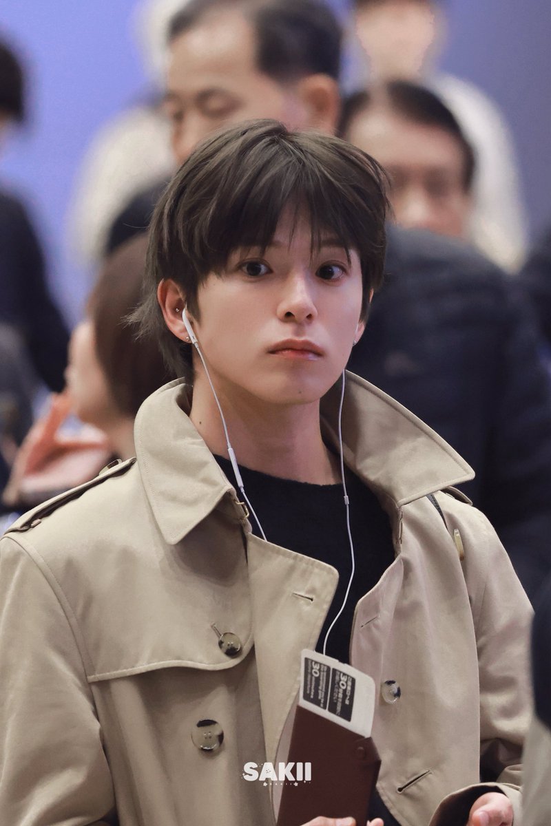 줄이어폰 쓰신 거 🫰🏻🫰🏻😭😭🫂🫂