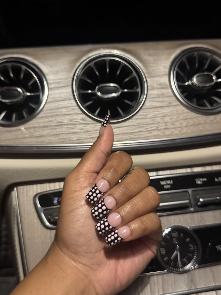 Kxzenoo's tweet image. jus being me 🪽