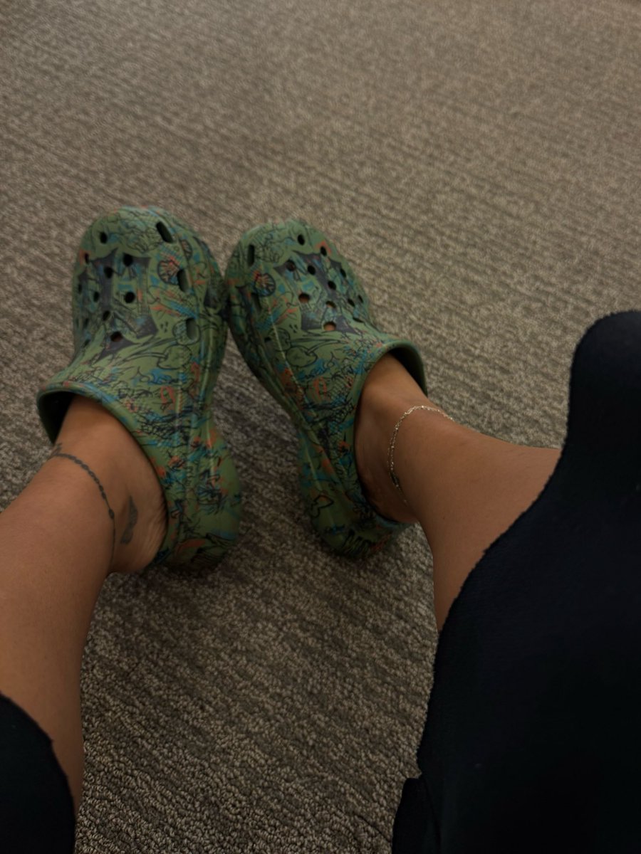 Kxzenoo's tweet image. jus being me 🪽