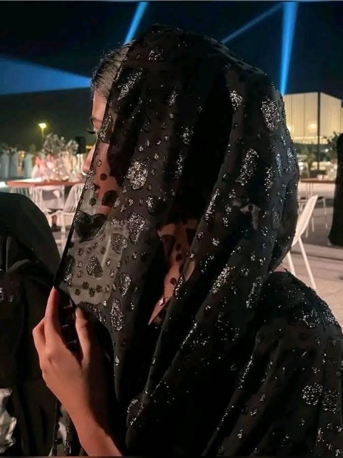 ابغئ شخص ابن حلال حتئ لوكان عمره ٥٥ ماهمني اهم شي الصدق والاحترام الوفاء