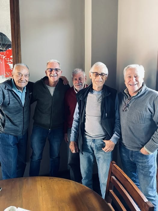 raulbarcelook's tweet image. Reunión cumbre!!: Paca Botta, Luis Belloso, Pancho Faccia, Oreste y yo! Hermoso momento hoy recordando otras épocas!