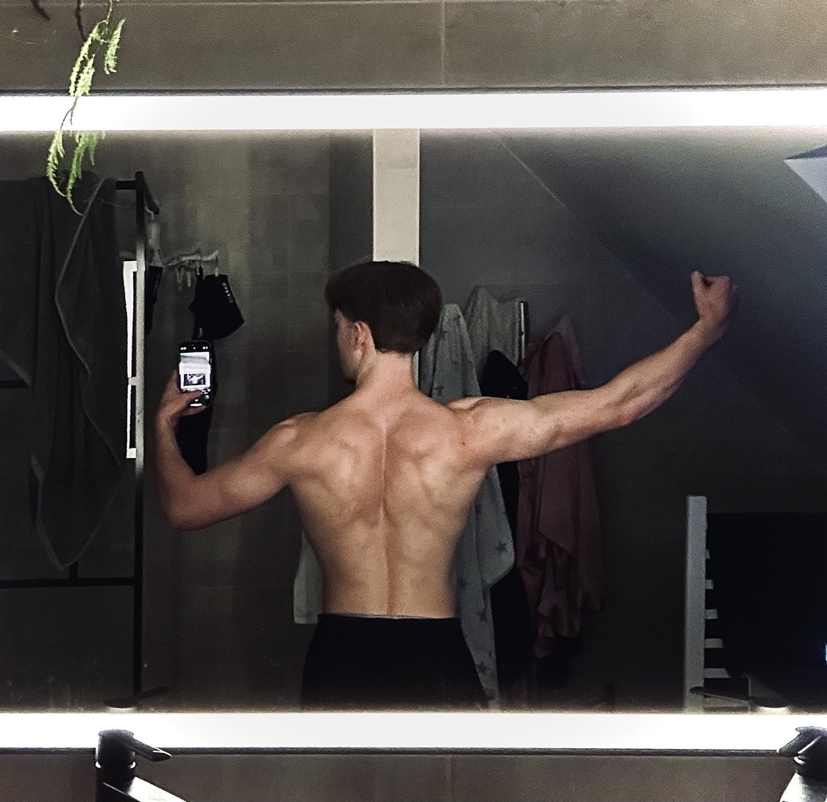 𝕏Anunaki tweet media