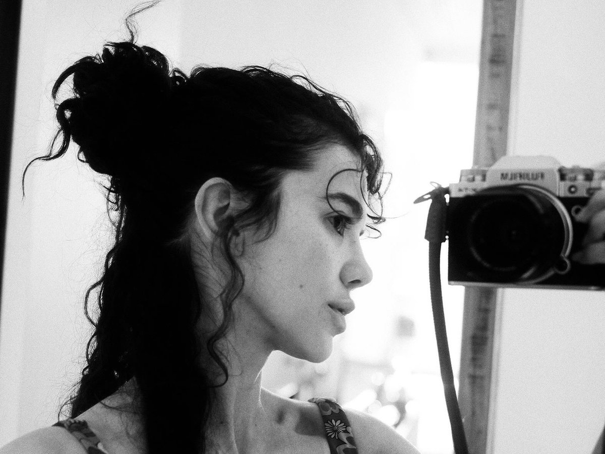 Manu Gavassi Info tweet media