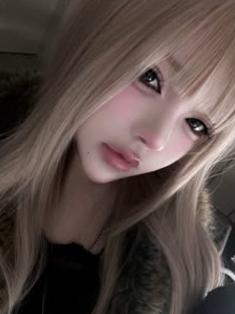 金曜日昼のメモ：からっとしてる／落ち着く。休憩する→作業する。マイペースで。