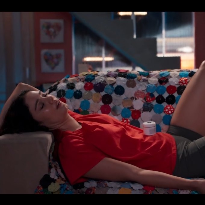 gerluce dormindo no sofá de boca aberta, ela é a protagonista mais real da atualidade #tresgracas