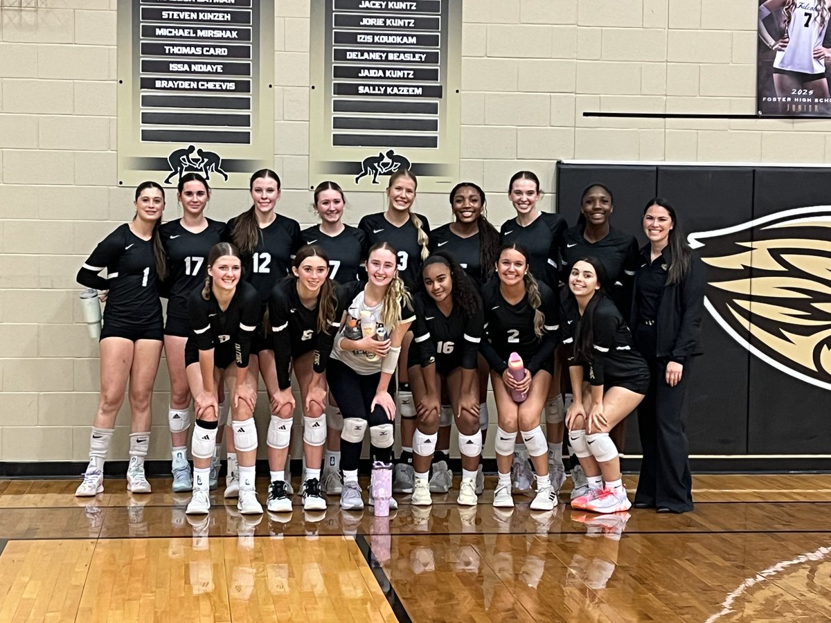 FosterHSNews's tweet image. Foster is Bi-District Champs! Great job ladies! @FosterHSNews @AthleticsFoster @Foster_vball @lcisdathletics #PTN
