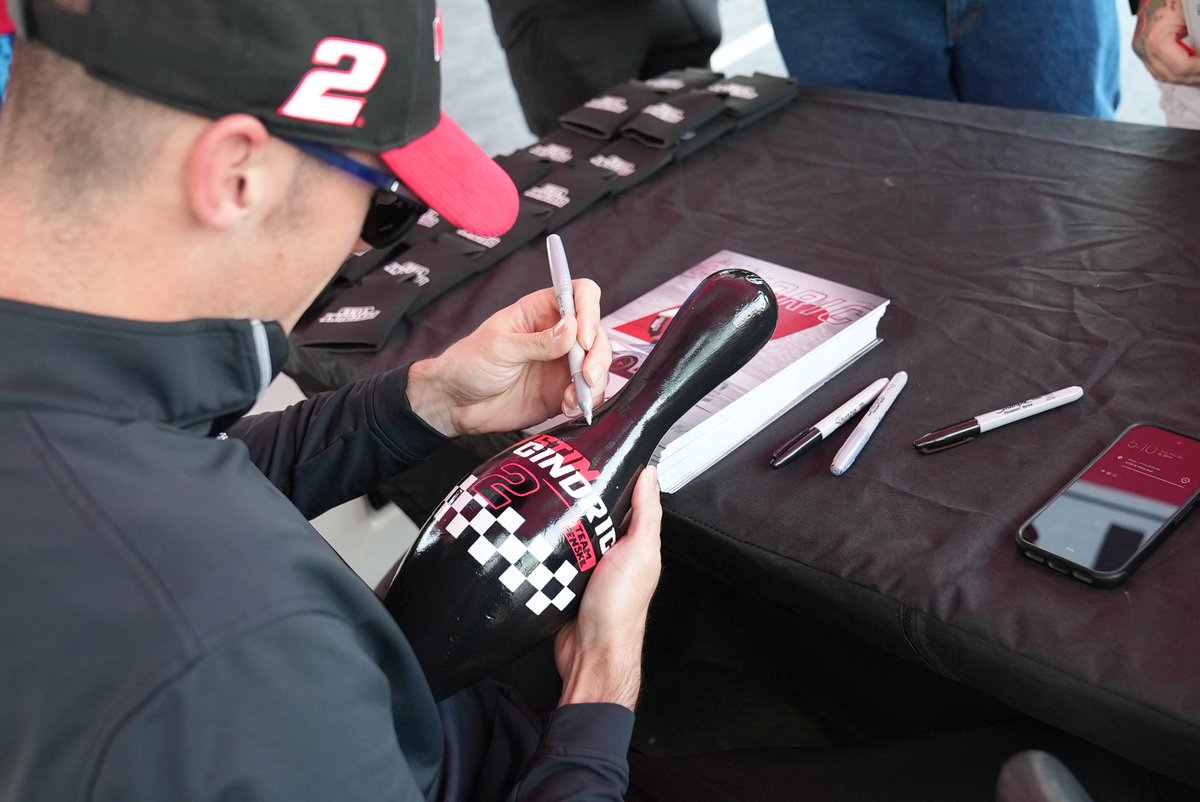 Team_Penske's tweet photo. Bowling pins, babies and more. 

@DiscountTire, you never let us down. https://t.co/Qwj048YiK2