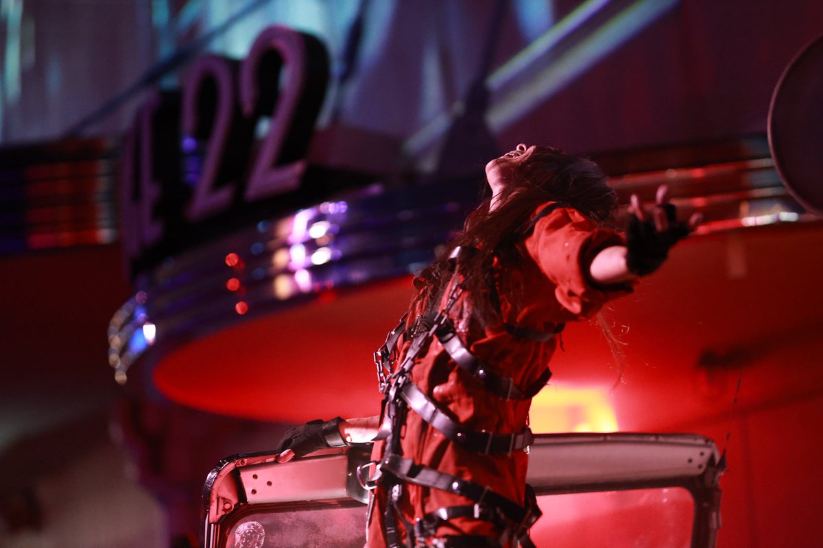 チェーンソーゾンビ カッコイイ姐さん
最高すぎる