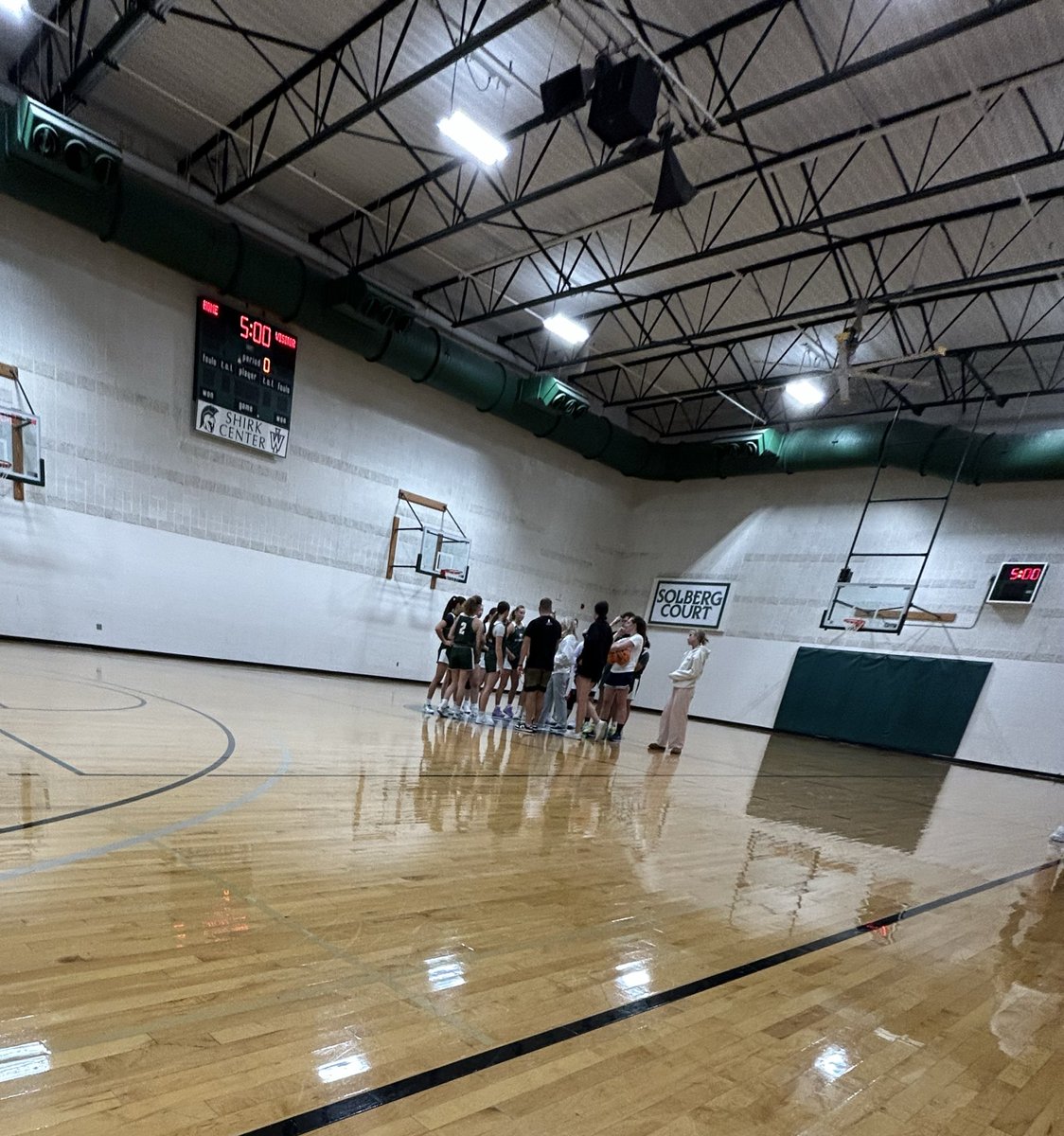 JacobDurdan's tweet photo. Spent a little time at Illinois Wesleyan Women’s Basketball practice tonight preparing for the upcoming @FieldcrestGBB season https://t.co/2JDC3I46vz
