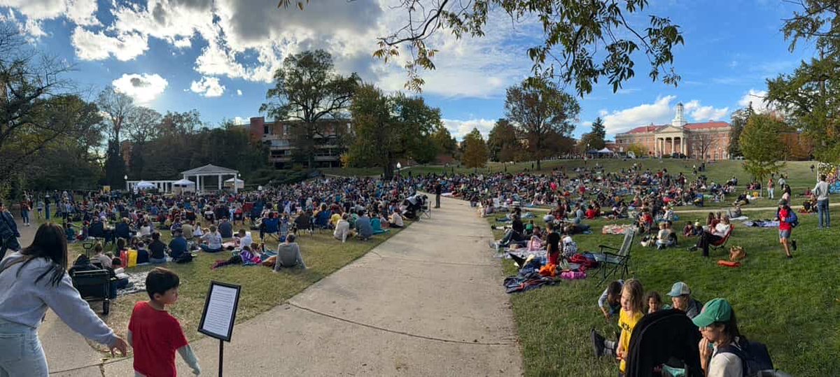 The view from our recent Greeking Out Live Podcast peformance on The Great Lawn with <a href="/NGKids/">NatGeoKIDS</a> ✨🔭

The Parks is full of family fun &amp; experiences for everyone 💚
