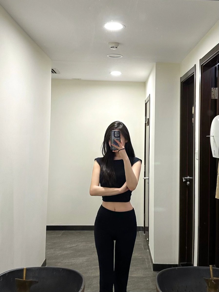 Sarah Chen tweet media