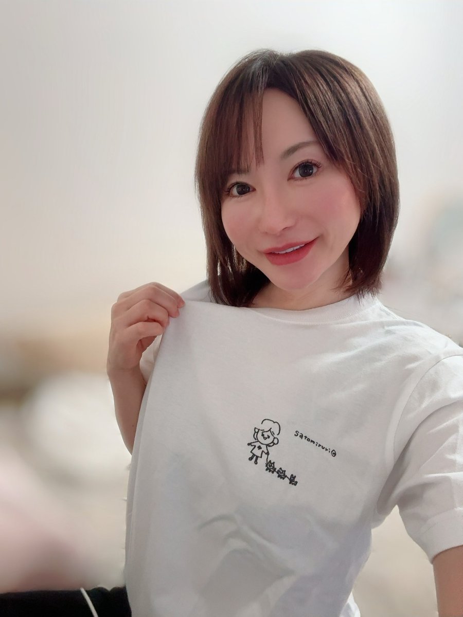 里美ゆりあ tweet media
