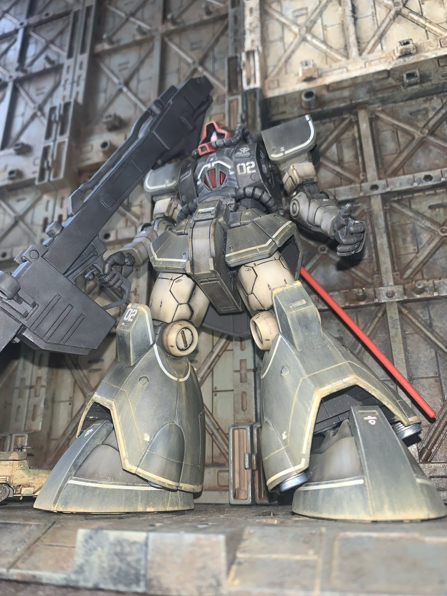 おはようございます☔️
格納庫でMSを見上げるシリーズ