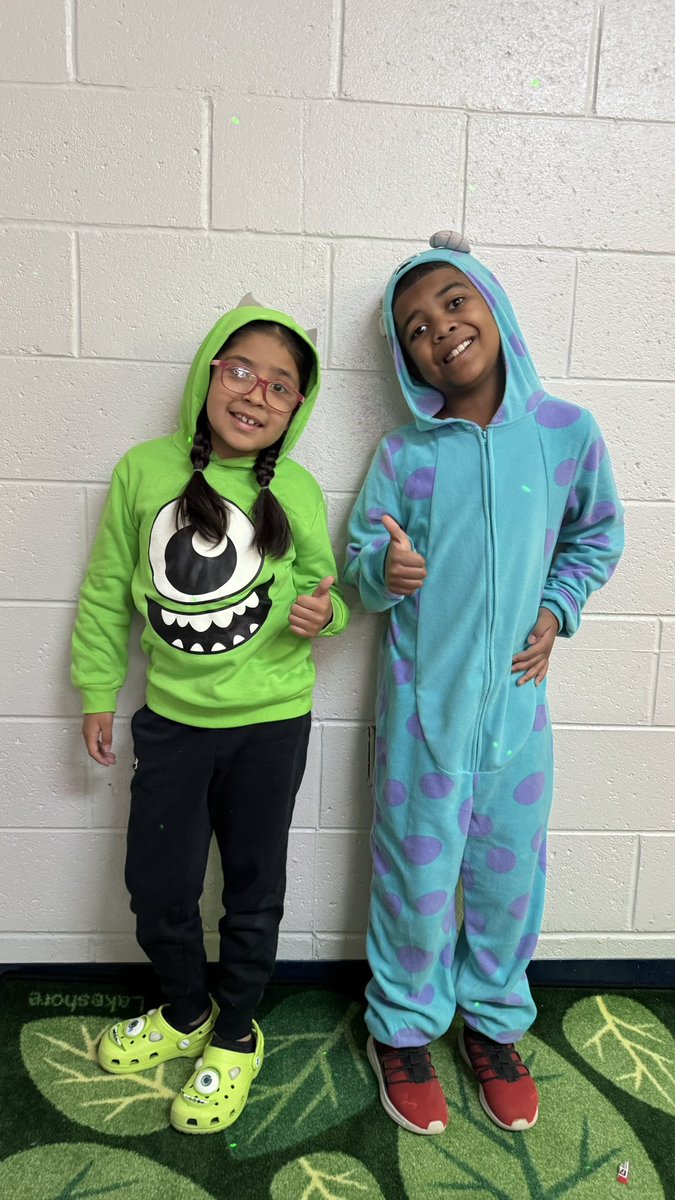 Angie Peña tweet media