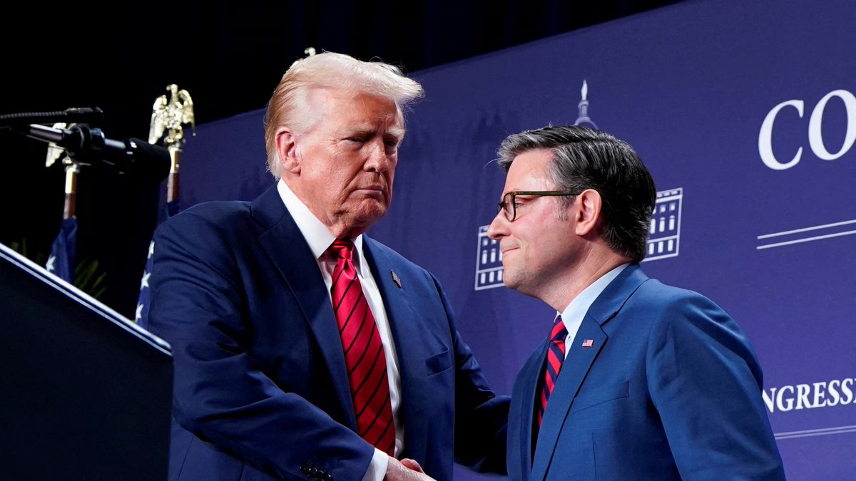 EricLDaugh's tweet image. 🚨 BREAKING: Just as predicted, Senate Democrats look to end the federal government shutdown likely after TUESDAY'S ELECTION, per Axios

It was all a political game.

Chuck Schumer always figures out how to stoop lower than last time.