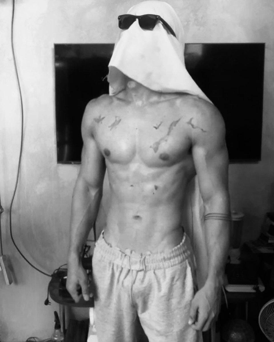 daring_aaro's tweet photo. tb lang sa! happy halloween!
#AlterCebu https://t.co/l8mLDVr1KK