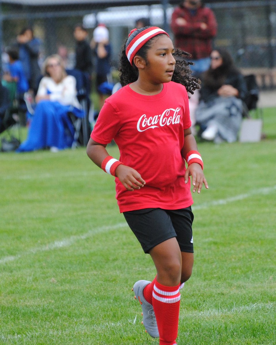 FusionSC's tweet image. Staying cool this evening with some recent action from our players...Let&apos;s kick it! 👊 #SoccerActionShots #PowerofFusion #InYourElement
