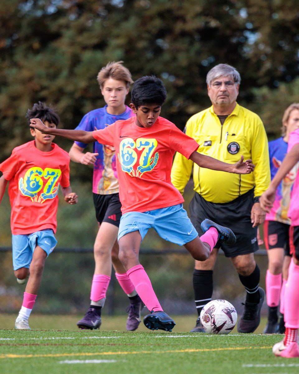 FusionSC's tweet image. Staying cool this evening with some recent action from our players...Let&apos;s kick it! 👊 #SoccerActionShots #PowerofFusion #InYourElement