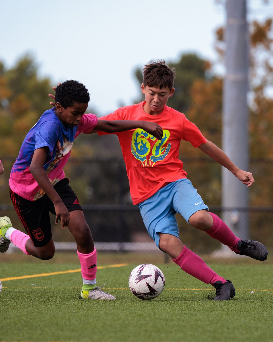 FusionSC's tweet image. Staying cool this evening with some recent action from our players...Let&apos;s kick it! 👊 #SoccerActionShots #PowerofFusion #InYourElement