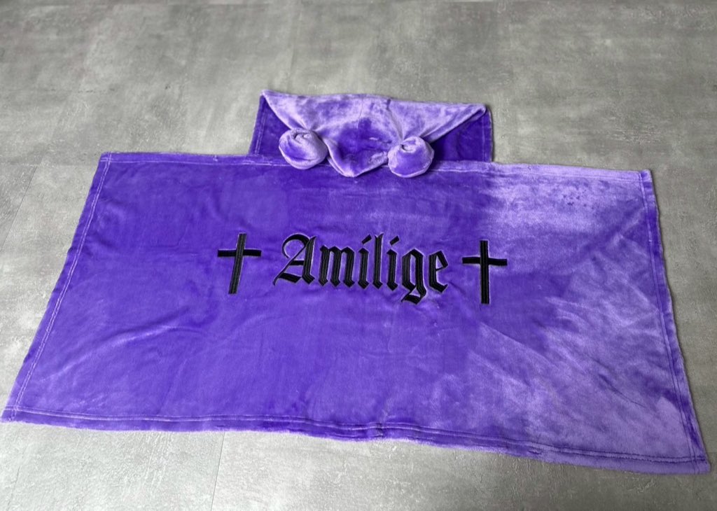 💗ノベルティイベント開催💗
横浜VIVRE店での店舗開催‼️
11/1.2.3の3日間‼️
今回のノベルティは
🧸クマ耳ルームポンチョ🧸

￥22,000(税込)購入以上でプレゼントです✩.*˚
数量限定‼️色は選べます🖤💜
これで冬のお家時間も可愛く過ごせるョ🎶

#Amilige #地雷系 #地雷 #横浜ビブレ