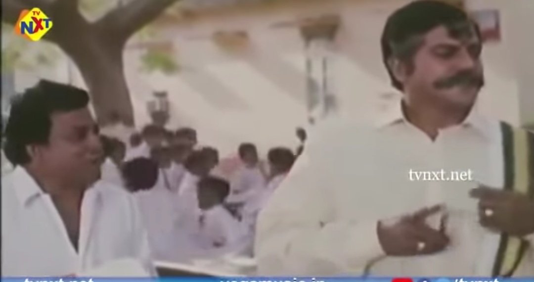 itz_don_'s tweet image. Ava than Rohit fangirl aache...