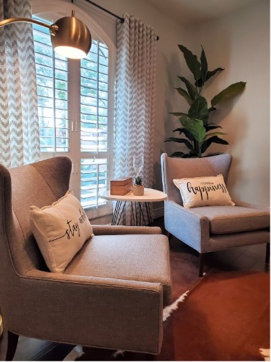 modascapes's tweet photo. The beauty of task lighting.
From cozy reading nooks to lit-up counters, it’s the quiet hero of a well-designed home.

📚 What's your favorite spot to curl up and read?

#TaskLighting #CozyCorner #StyledByModascapes https://t.co/lDhCNVNPVt