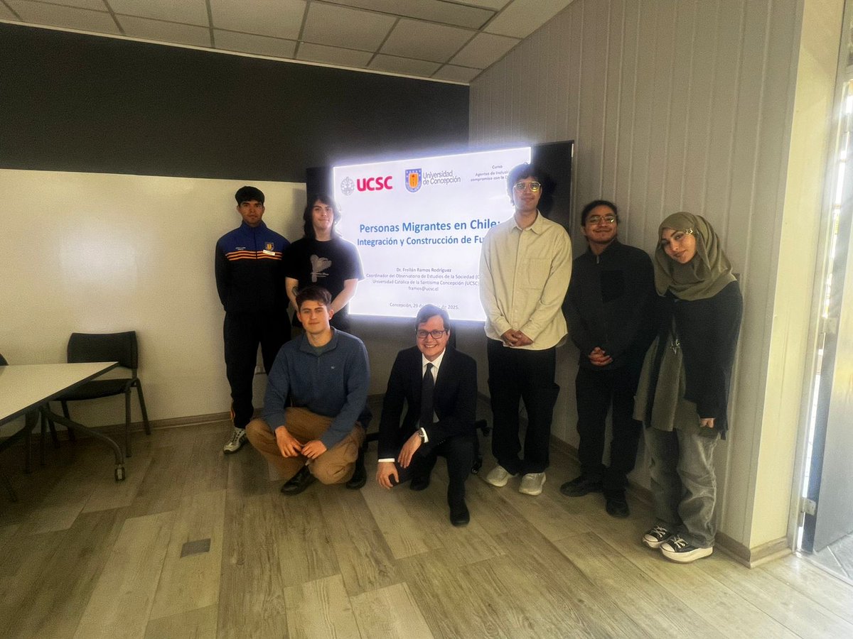 FroilanRamosR's tweet image. On October 29, 2025, I had the privilege to share an interdisciplinary dialogue on migrant integration in Chile. Thank you @udeconcepcion @ucscconcepcion for the invitation! 🌍🤝
#UCSC #OES #Migrations #Integration #Chile