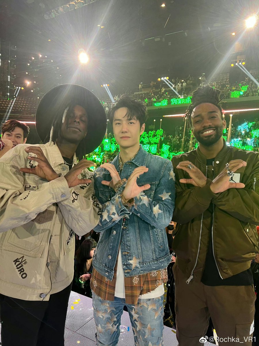 firoozeh85's tweet photo. Three years ago today...
22.10.30 SDC5 - Final update!🥰💚
Captain YiBo with friends...🥹
#WangYibo #WangYibo王一博 #SDC5 https://t.co/gzaaKVpgHB