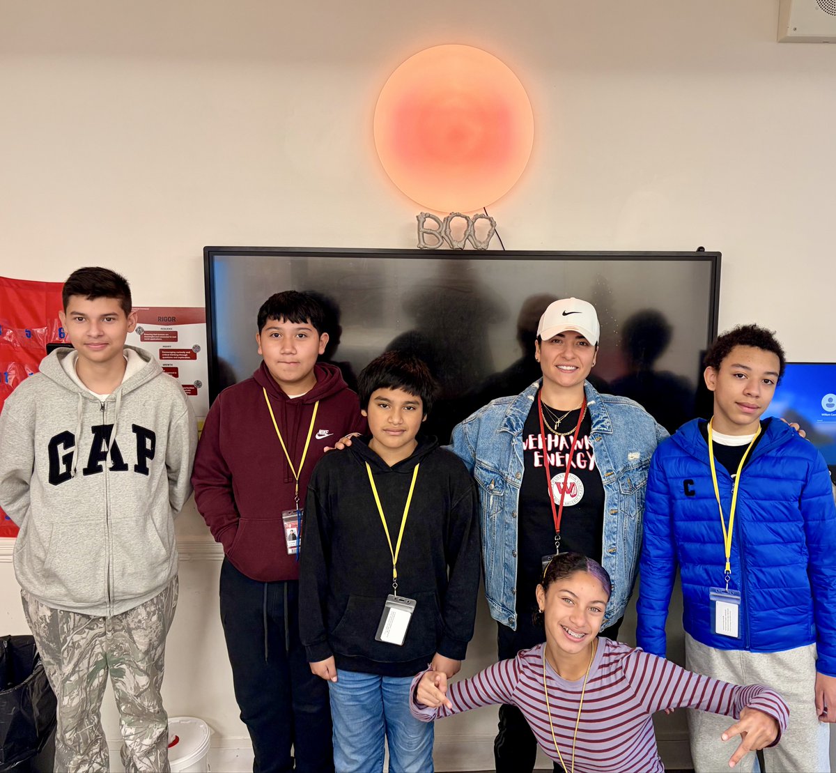 Ms. Mornhineway tweet media