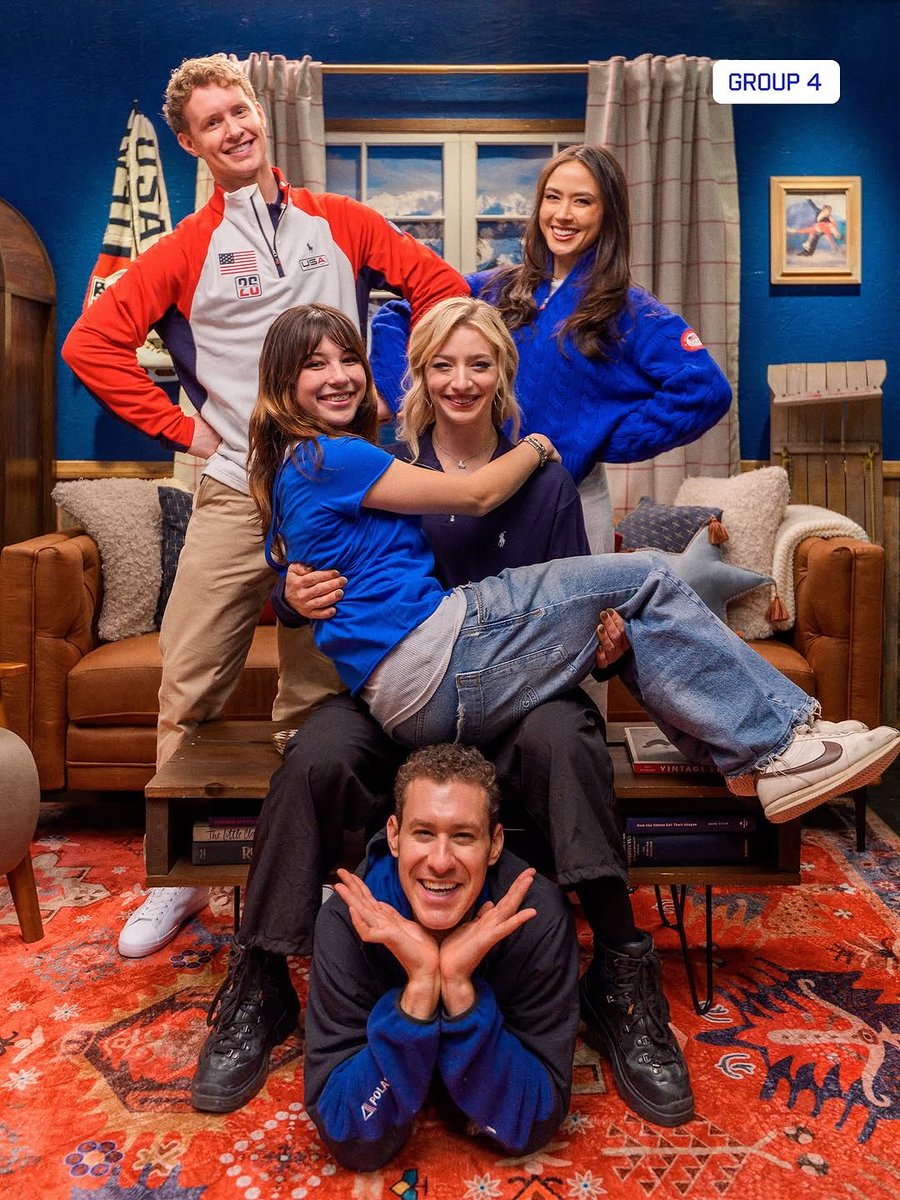 AmberGlennDaily's tweet image. Family photo with Alysa Liu, Jason Brown, Madison Chock, and Evan Bates! 📸🏡

📸: @TeamUSA
