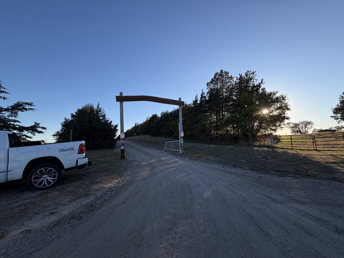 Helped out a little bit today <a href="/Camp_Patmos/">Camp Patmos</a> to get ready for this Sundays Turkey Bowl! I don't think I will ever get over how beautiful this place is, and to think God gave us this place of 1 dollar. 🙌🏻🙌🏻🙌🏻