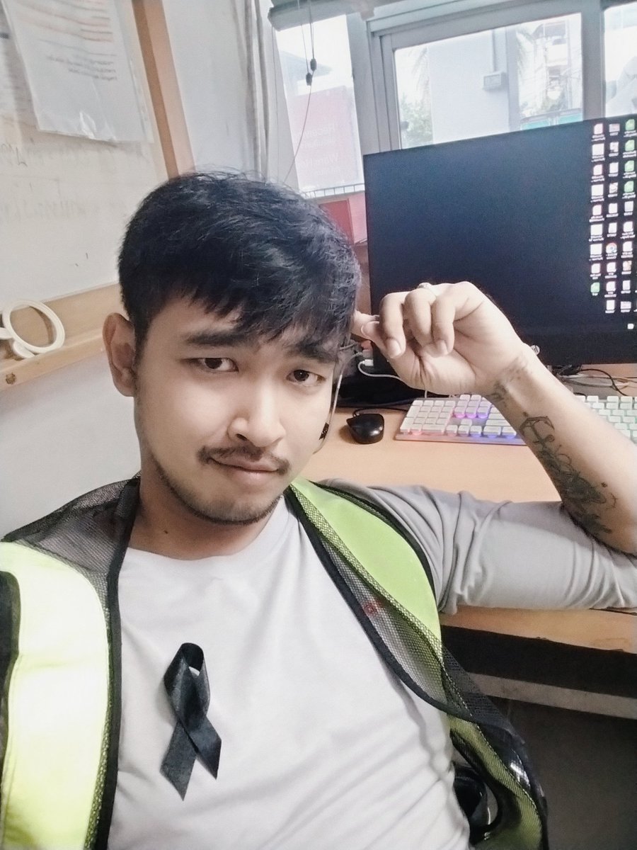 Thanaphet2499's tweet photo. มีคนถามว่าทำไมถึงไว้เครา เคยไว้ใจแล้ว แต่โดนหักหลัง #พัทยา https://t.co/NdrVDqhZSF