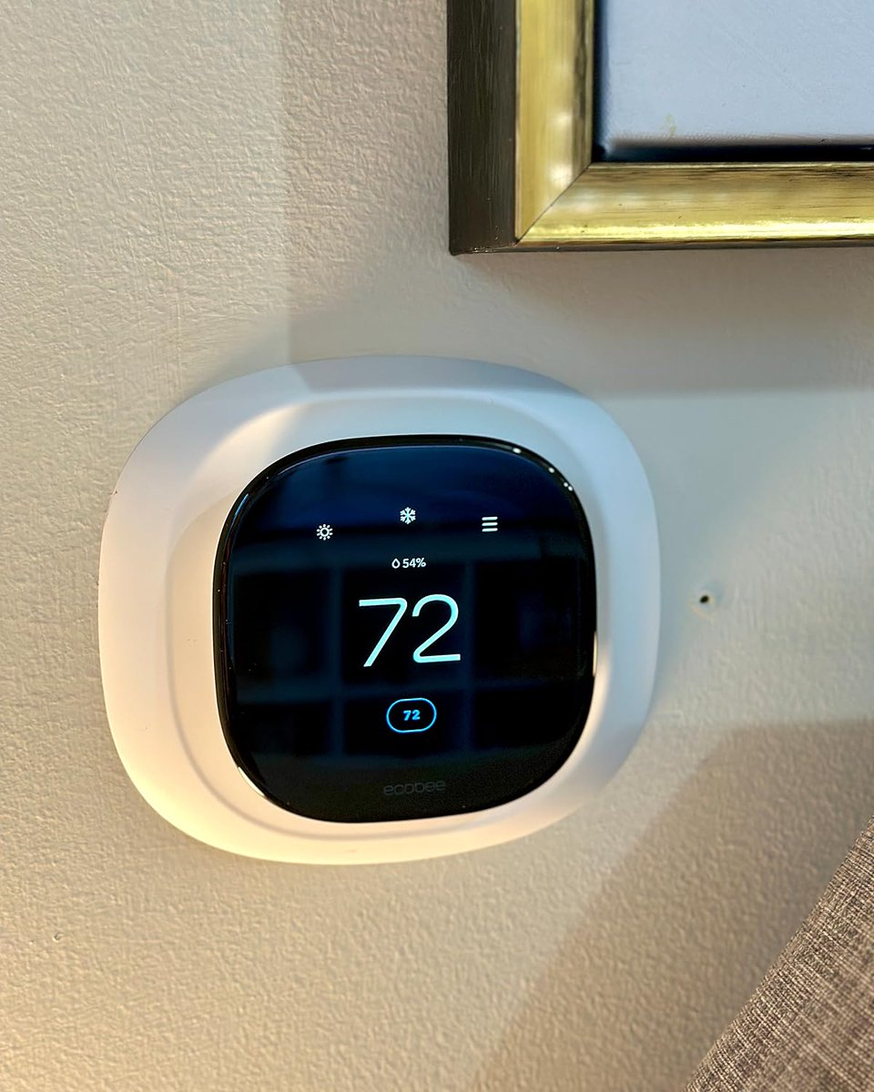 BubblyMoments's tweet image. Meet your home&apos;s new brain 🧠
The ecobee Smart Thermostat Premium doesn’t just regulate temperature — it learns, adjusts, and optimizes your comfort. 🔥❄️

🛍️ amzlink.to/az08tsTRGHIjb

#SmartHome #ecobee #HomeTech
