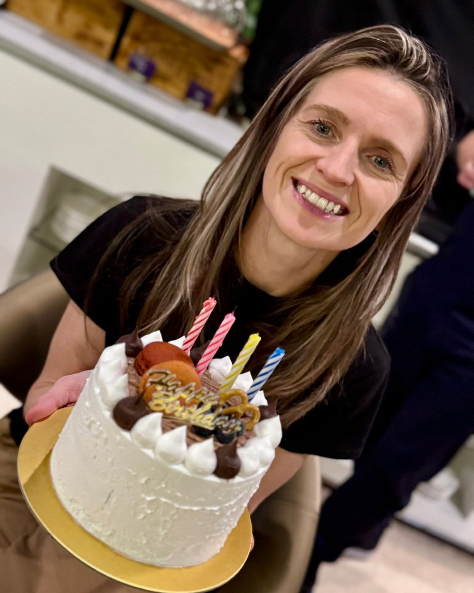 VeriVide's tweet image. Today is the final day and we can&apos;t wait to share even more colour expertise, give live demonstrations and answer your colour questions

📍 Hall 3, Stand B201 | 28–31 October | Singapore EXPO

#ITMAasiaCITMEsg2025 #TextileIndustry #Textiletechnology