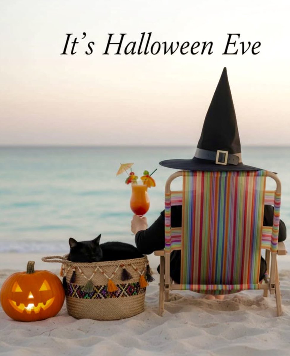 melaniegendron's tweet photo. “Enjoy!”🎃👣👻 https://t.co/QlFtDNoBWD