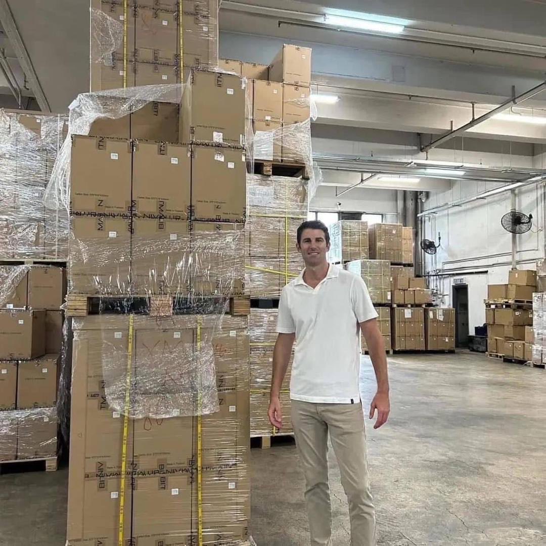 CryptoBos5053's tweet photo. Finally I have my mining rig all setup. A lot of time and money put together. If you're interested in generating an extra income flow with automated software send me a message. https://t.co/PKesAnsb3v