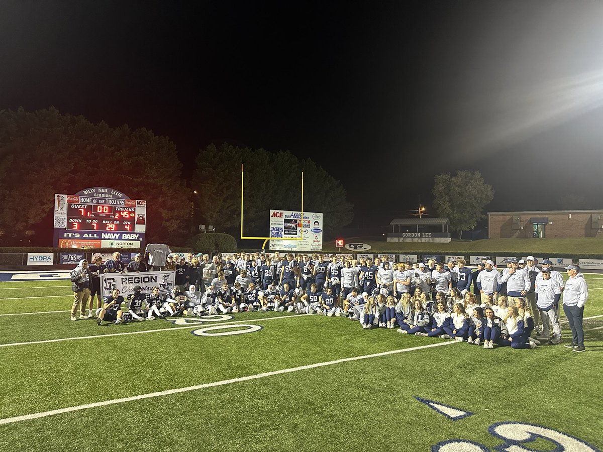 Final tonight:
<a href="/gordonleefootb1/">Gordon Lee Trojan Football</a> 47
Fannin County 7
Region Champs! #TtojanClub #UnfinishedBusiness