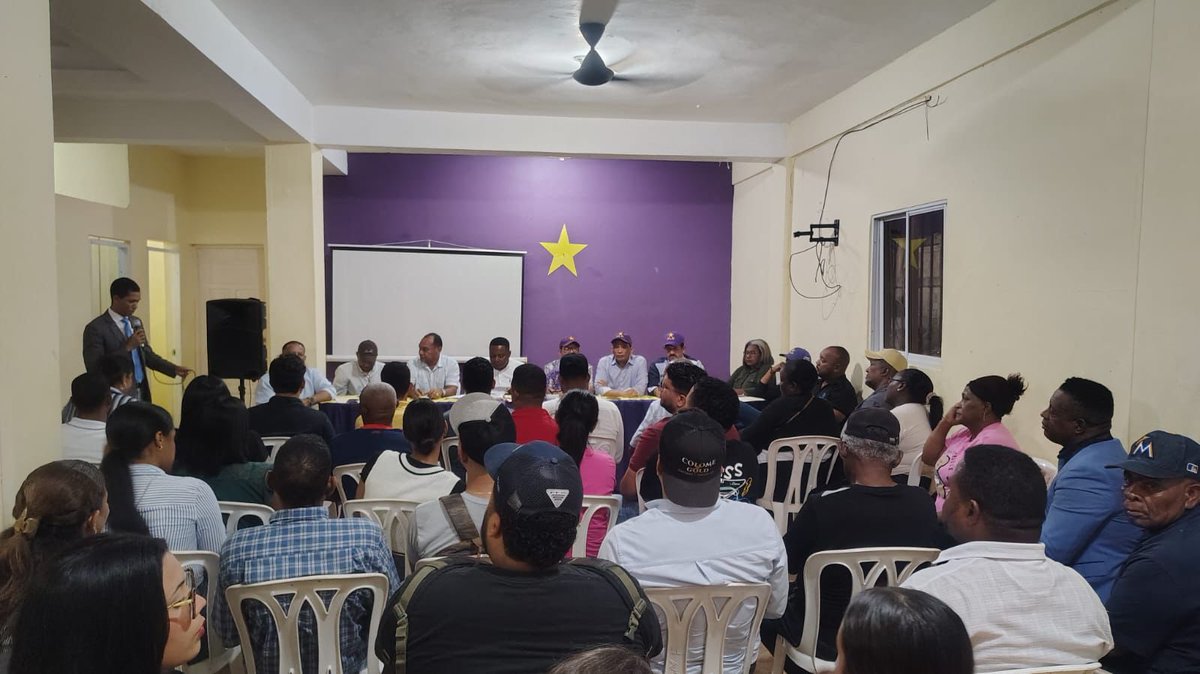 💜 En Higüey el <a href="/PLDenlinea/">PLD</a> crece y se fortalece con la juramentación de diez nuevos Presidentes de Intermedios que fortalecen la estructura del Partido de la Liberación Dominicana, continuamos consolidando nuestro glorioso partido en este importante municipio y el País!🌟💜🇩🇴