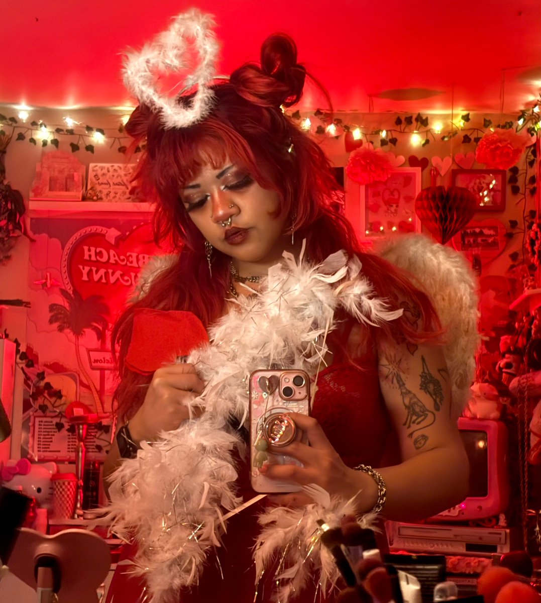 0verchering's tweet image. because what’s scarier than true love’s kiss…..