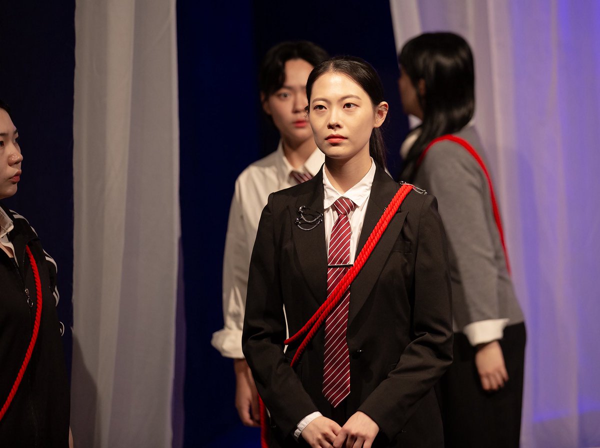 🔗 링크 하려고 제가 태어났을 수도 있잖아요

#연극 하우 투 링크
2025.10.29. - 11.02.
소극장혜화당