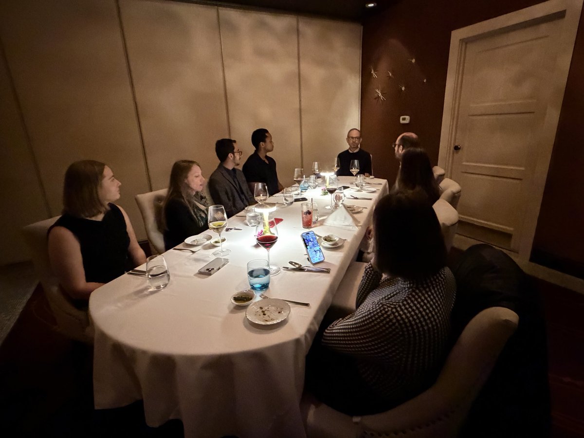 SwayEffect's tweet image. Another great @Appian media dinner in the bag. Thanks to all the reporters who joined us for tonight’s great discussion led by CEO @mwcalkins. #TSEclientwork