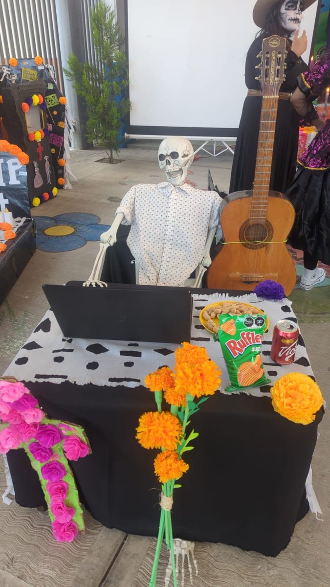 Teresita Robledo (Ella, She, Her) tweet media