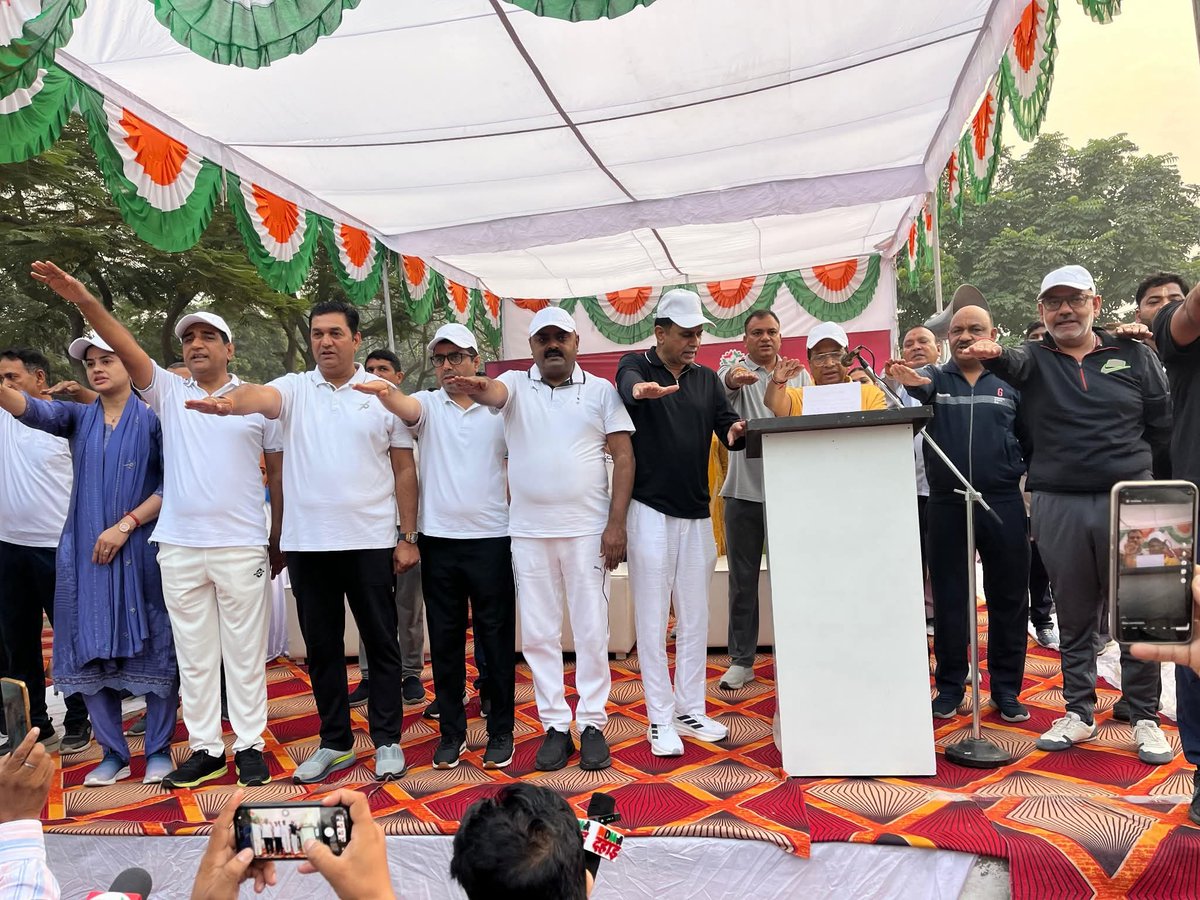 bjp_panipat's tweet photo. 🇮🇳 Run for Unity – एकता के प्रतीक को नमन! 🙏
पानीपत में सरदार वल्लभभाई पटेल जी की 150वीं जयंती पर “Run for Unity” में जिला अध्यक्ष @dushyantbhatbjp जी शामिल होकर राष्ट्रीय एकता व अखंडता का संदेश दिया।
जय हिंद! 🇮🇳
#RunForUnity #SardarPatel #EkBharatShreshthaBharat

--- https://t.co/HtARNqDXw1